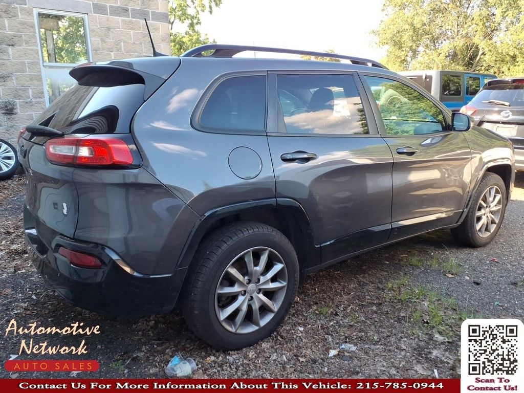 2018 Jeep Cherokee — rear three-quarter view