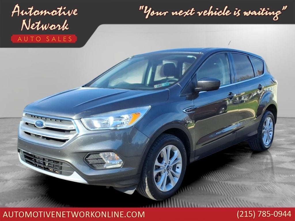 2017 Ford Escape SE in Magnetic — front three-quarter view