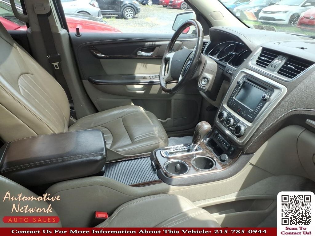2014 GMC Acadia — detail view