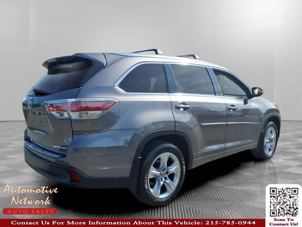 2016 Toyota Highlander — detail view