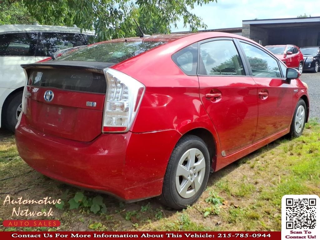 2011 Toyota Prius — rear three-quarter view